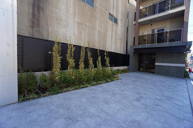 Weave Base-UENO NORTH エントランス