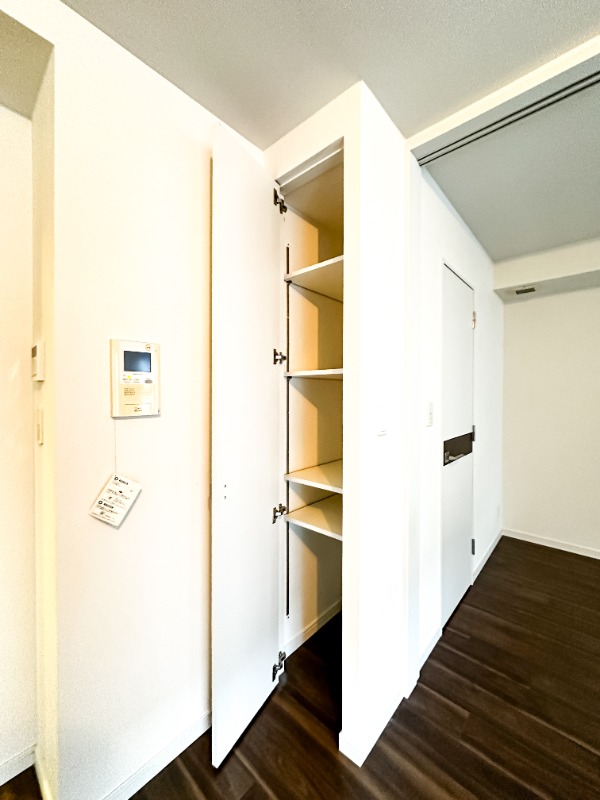 レジディア笹塚Ⅱ2階 収納