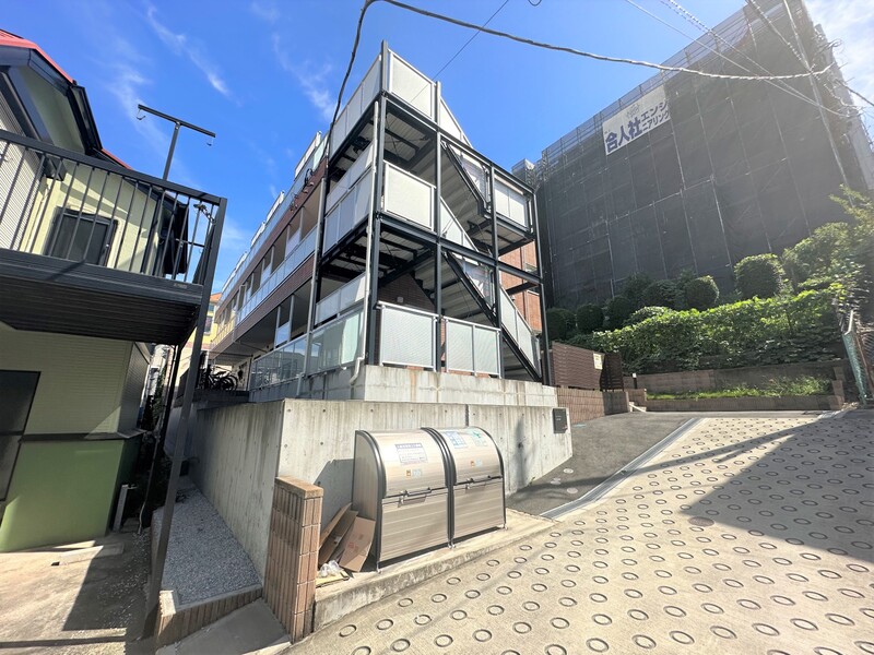 リブリ・石川町1階 外観