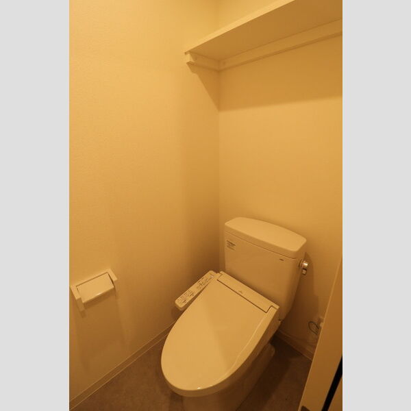 アース202号室 温水洗浄暖房便座