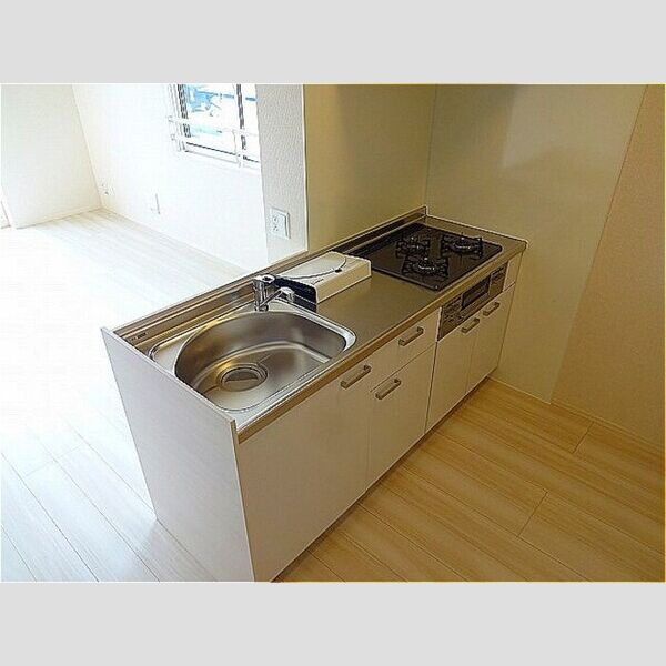 マーレ鴨川205号室 システムキッチン