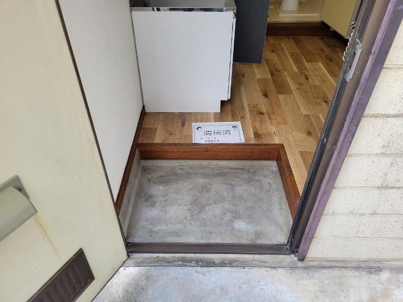 アンビィーズハウス1階 玄関