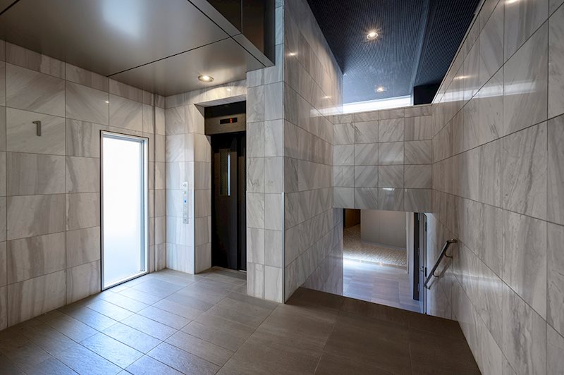 レジディア杉並方南町8階 エレベーターホール