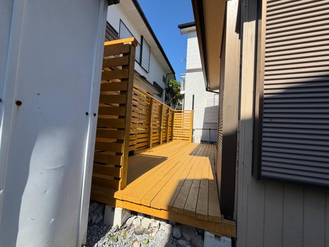Deck House Yotsuya-Machi 日当たりの良いウッドデッキ(^^)