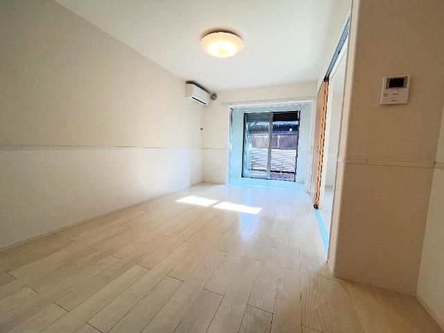 シルクネス101号室 リビング（イメージ）