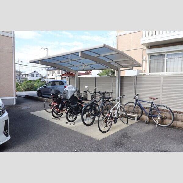 ラシュレメゾン・　A 駐輪場