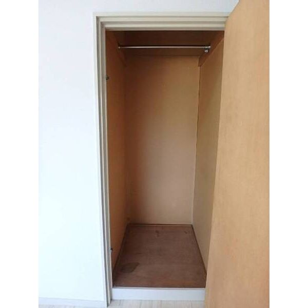 ジュネパレス塚本 収納