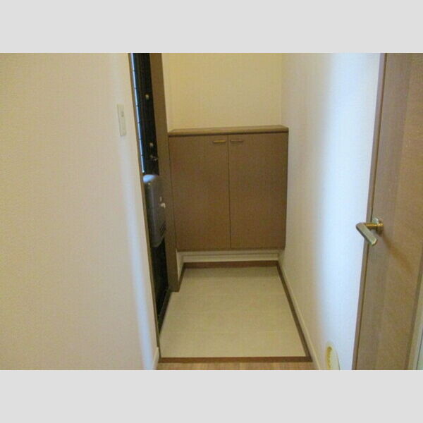 フローラフォンテ　A 玄関