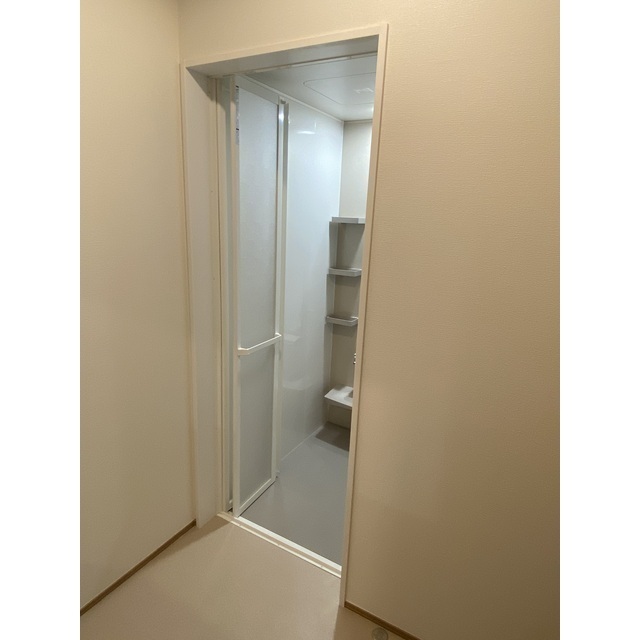 メゾン　リエール1階 内観