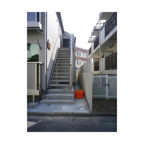 アビタシオン202号室 エントランス