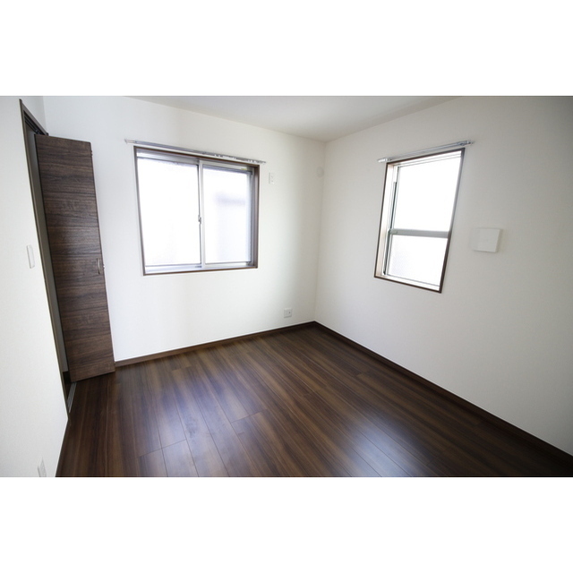 サニーフラット西大宮 内観