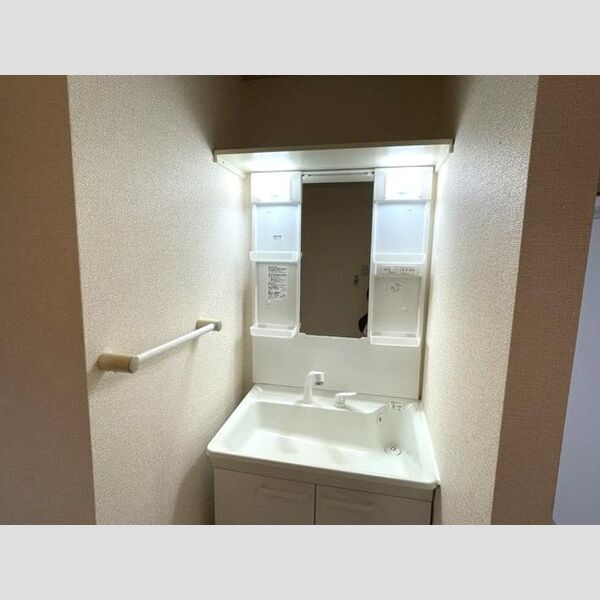 フレマリール鎌ヶ谷　A 洗面所　洗髪洗面化粧台