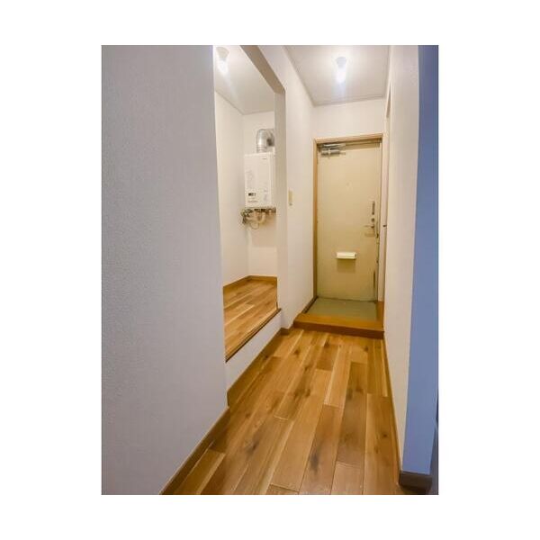 エステートピア細田 玄関