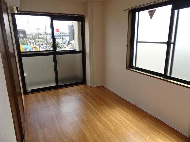 メゾン・ソレイユ 洋室