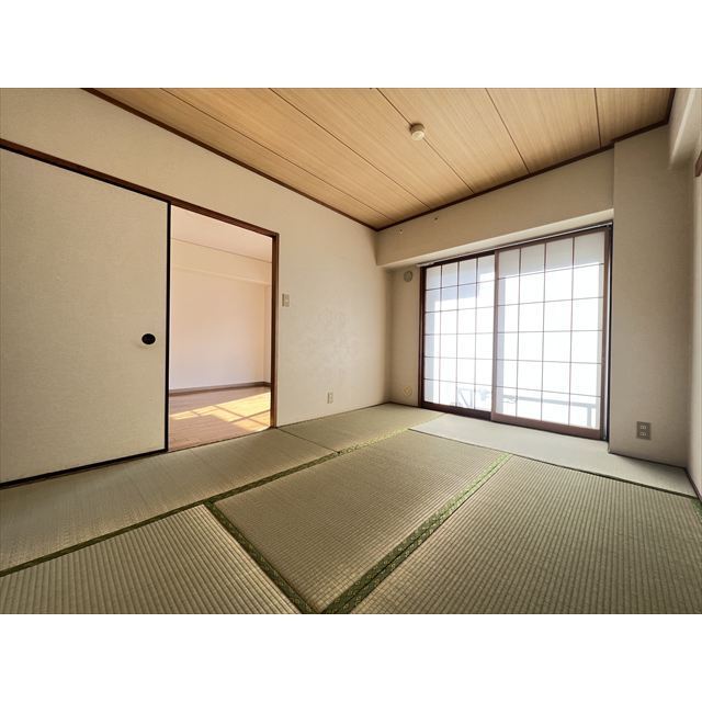 小手指ハイツＬ棟 内観