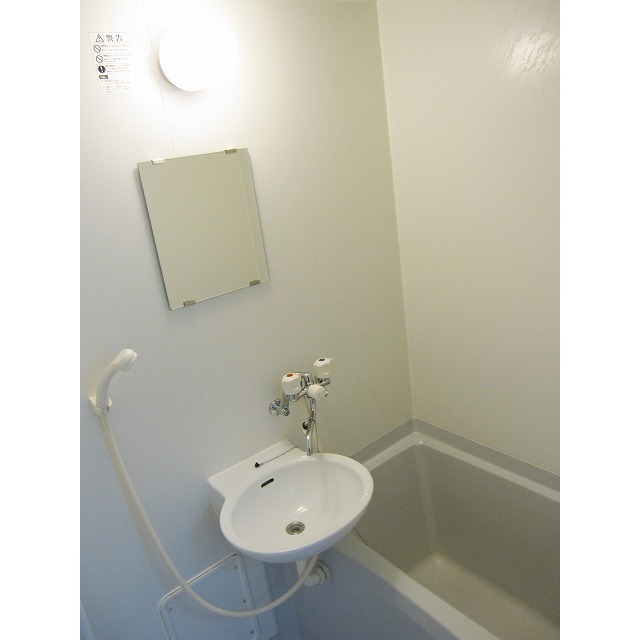 アンプルール フェール レーベン305号室 お風呂