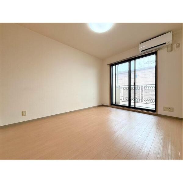 ラルジュ302号室 リビング