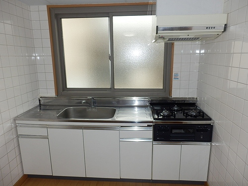 浅野レジデンス2階 キッチン　※2021年7月撮影