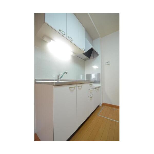 本牧グリーンハイツ102号室 キッチン