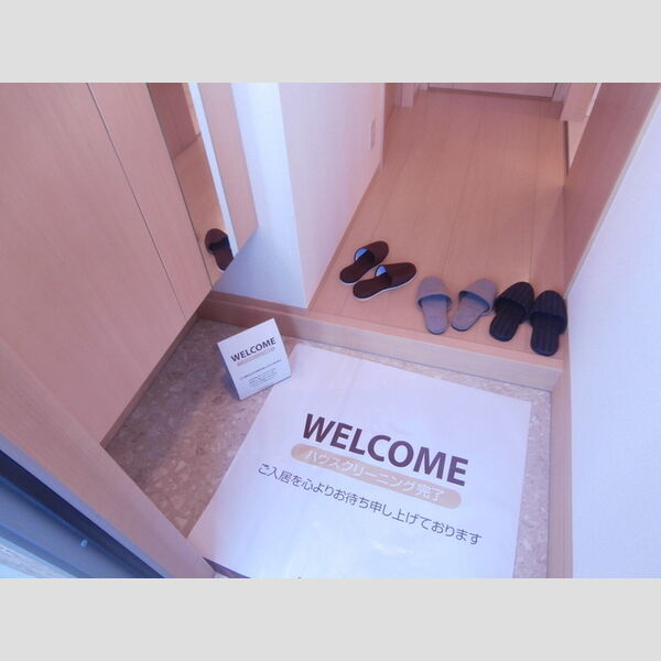 ボヌール四季　Ⅲ201号室 玄関