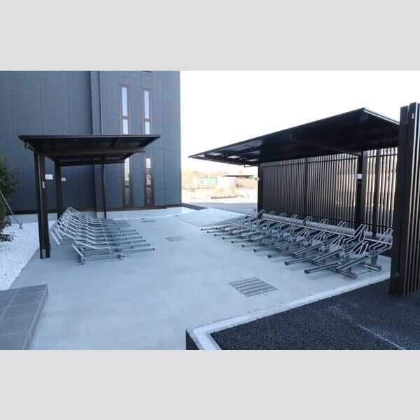 センカⅢ 駐輪場