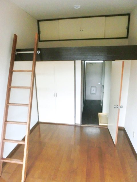 第6シティハイム1階 居室