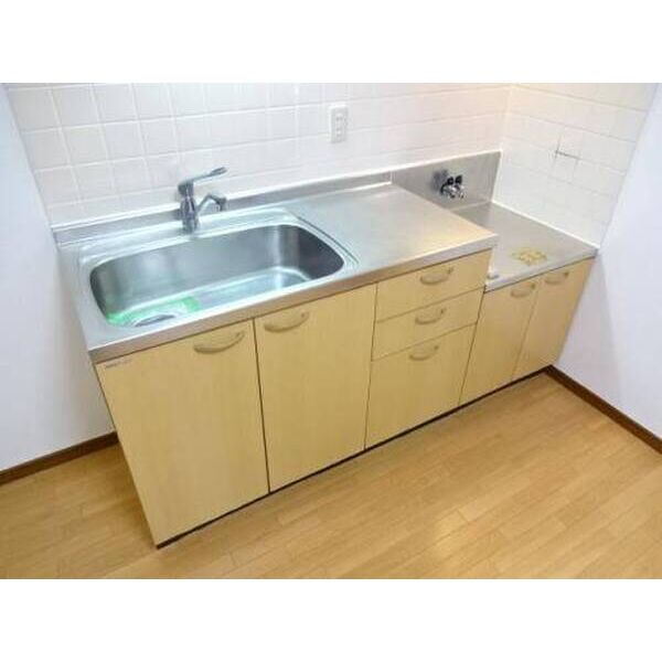 メゾン・ド・ルーチェ キッチン