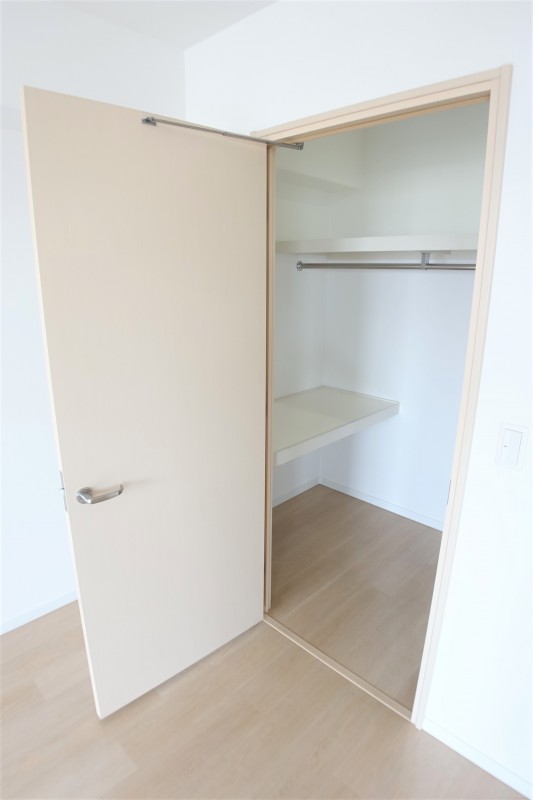 河田町ガーデン１号棟23階 収納