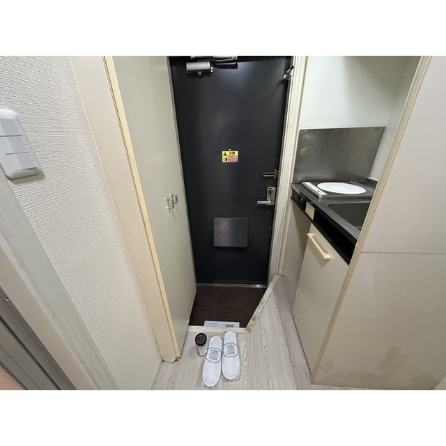 リブレス西川口103号室 玄関