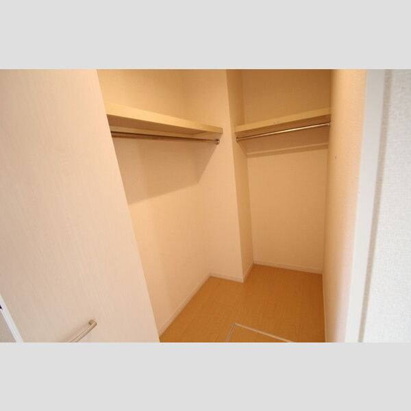 HABITATION ウォークインクローゼット