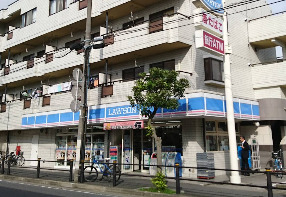 ブランシュ市川 【コンビニエンスストア】ローソン 菅野五丁目店まで765ｍ