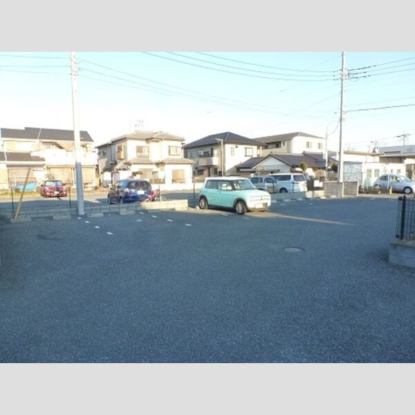 グランフェスタ 駐車場