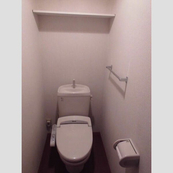 ファミールメゾン トイレ