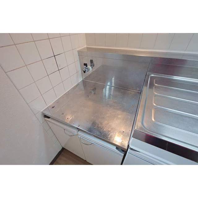 メゾンリヴィエール301号室 キッチン