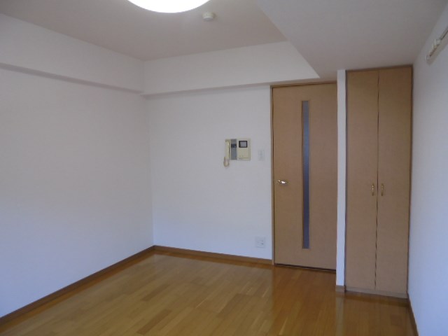 ルーブル下北沢2階 寝室