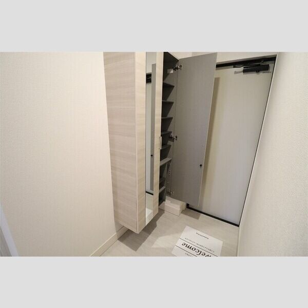 D-KISARIA　WⅠ105号室 玄関