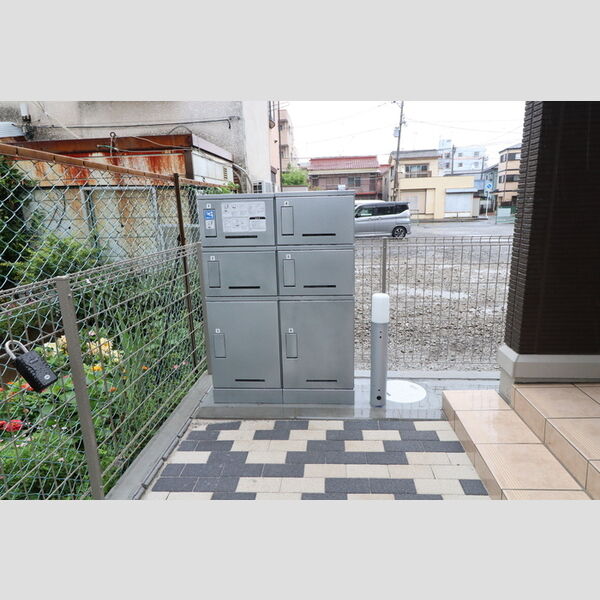 Royal Grace207号室 宅配ボックス