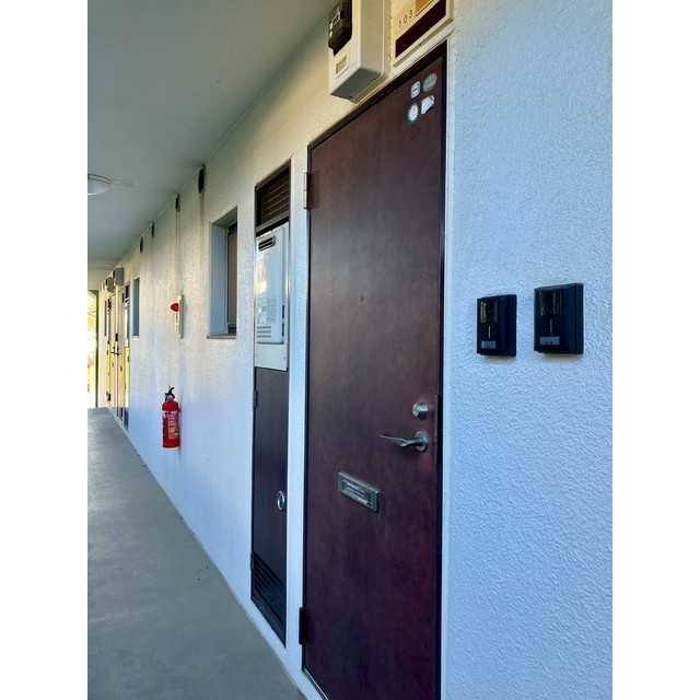 カサブランカハイツ103号室 玄関