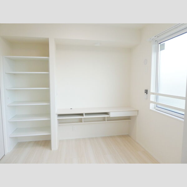 ベルクレスト302号室 洋室4帖