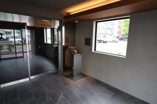 ジェノヴィア西高島平Ⅱ3階 エントランス