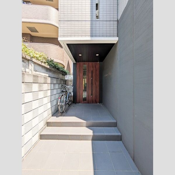 レジデンス東雪谷303号室 エントランス