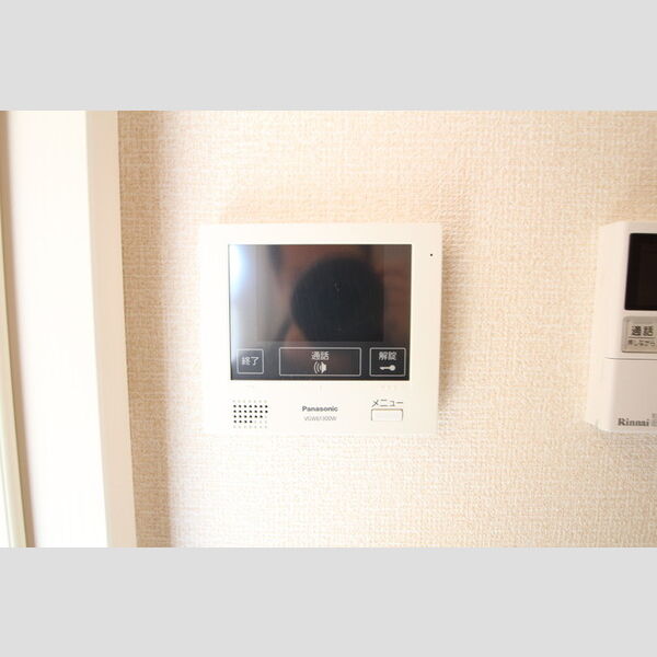 ラピュタ　ウイングス カラーTVモニターホンで来客チェック!