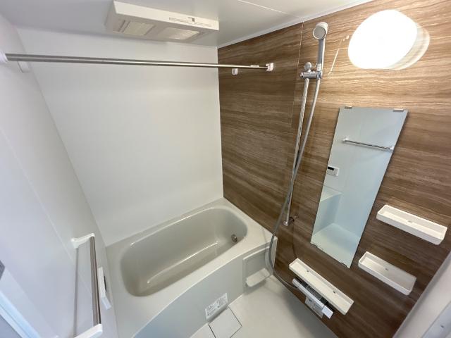 ピーニャ市川101号室 バス