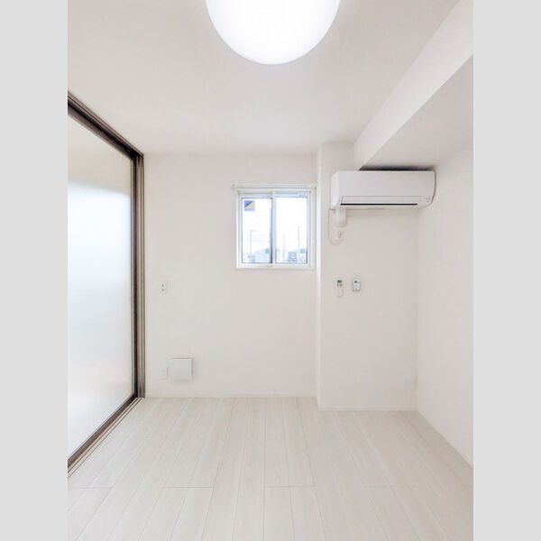 ソレイユ102号室 洋室