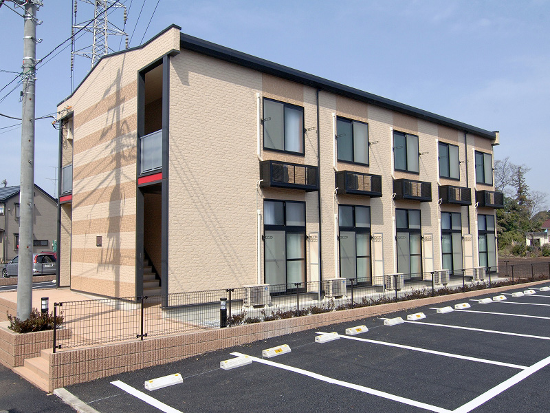 レオパレスサンパーク　３０番の外観画像