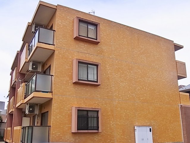 シャラ原宿五番館の外観画像