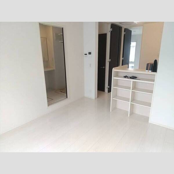 ルナマリア国立　B201号室 LDK10帖(別角度)