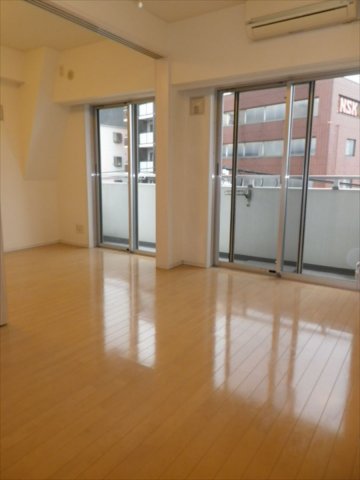 グラントゥルース板橋本町503号室 リビング