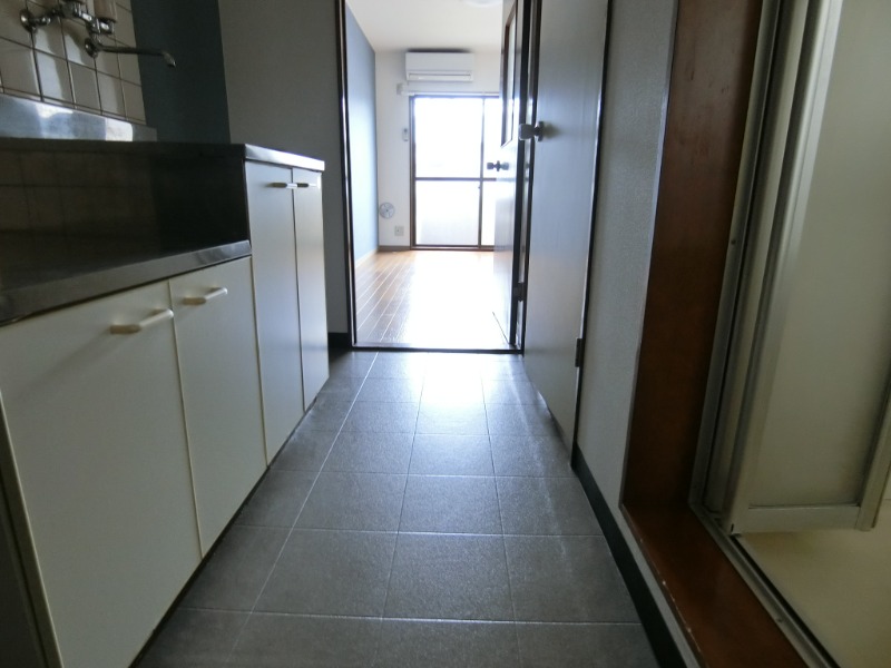 プラザ田町 内観