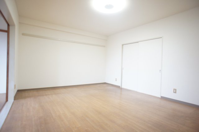 ウインド志津 リビング